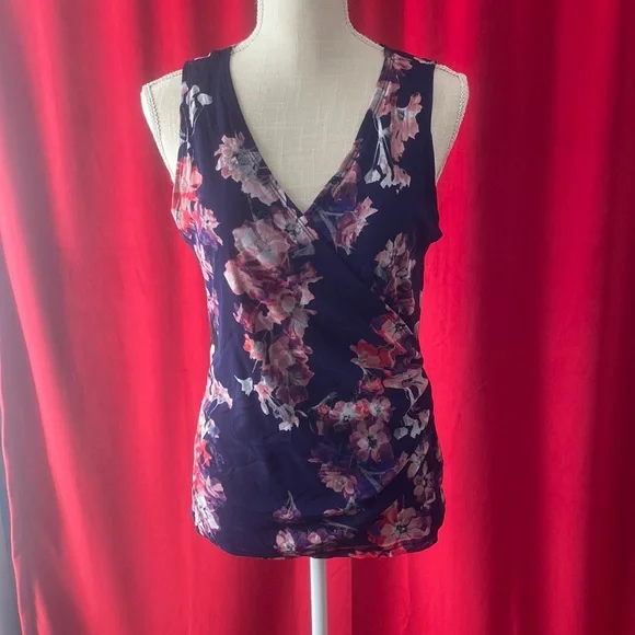 ❌sold❌ NY & Co. faux wrap floral blouse Medium - Picture 1 of 5